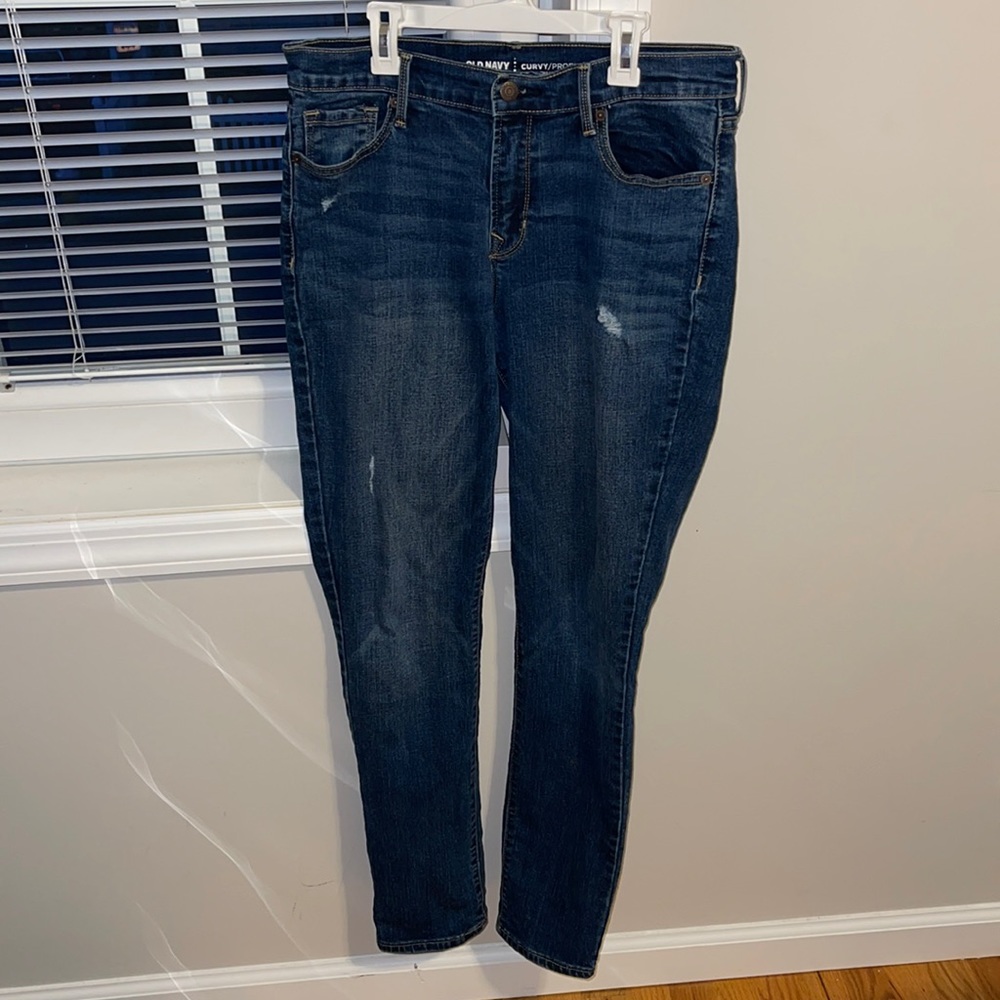 Women’s Mid-Rise Skinny Jeans